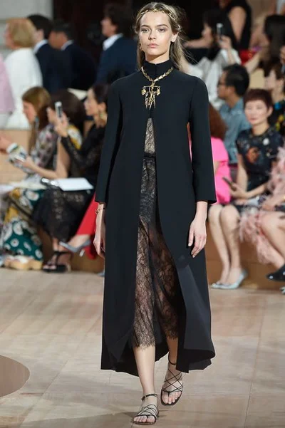 Look 10